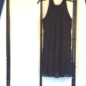 GAOVOT MULTI-TIERED DRESS.  RUFFLED NECKLINE WITH BACK BOW STRAPS.  BLACK. S